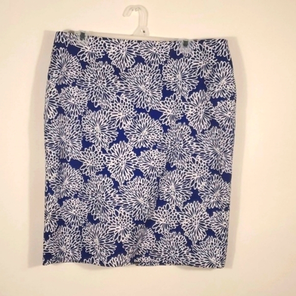 Liz Claiborne Blue Floral A Line skirt Size 14 - Picture 5 of 13